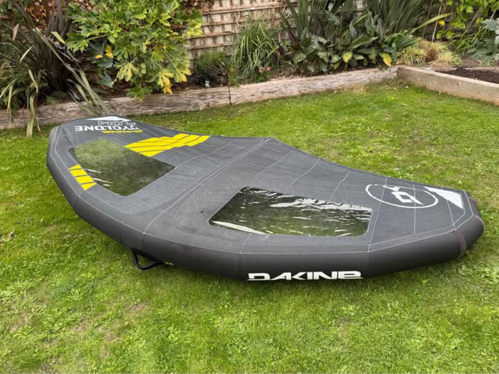 Dakine Cyclone 4 m²